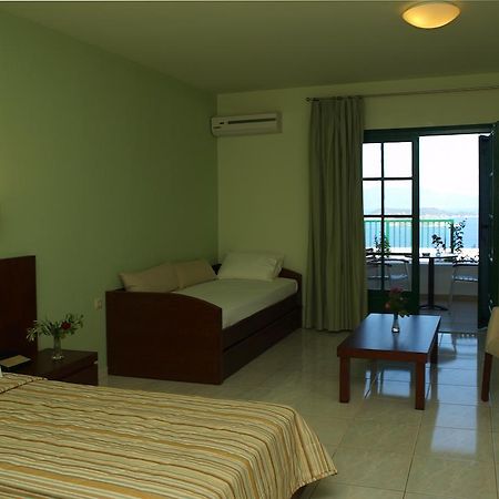 Skiathos Club Hotel & Suites Vasilias  Habitación foto